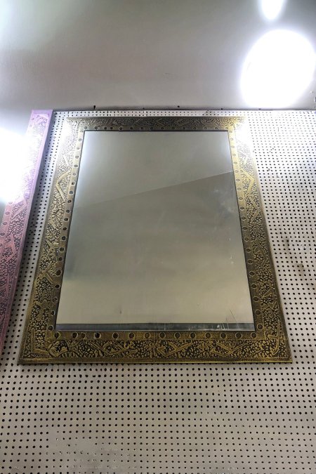 مراية مستطيلة بإطار محفور بني تراثي